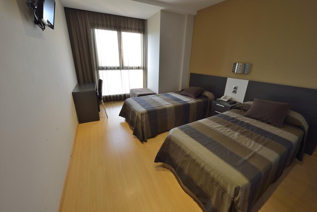 Hotel Ciutat D'Amposta Eksteriør bilde